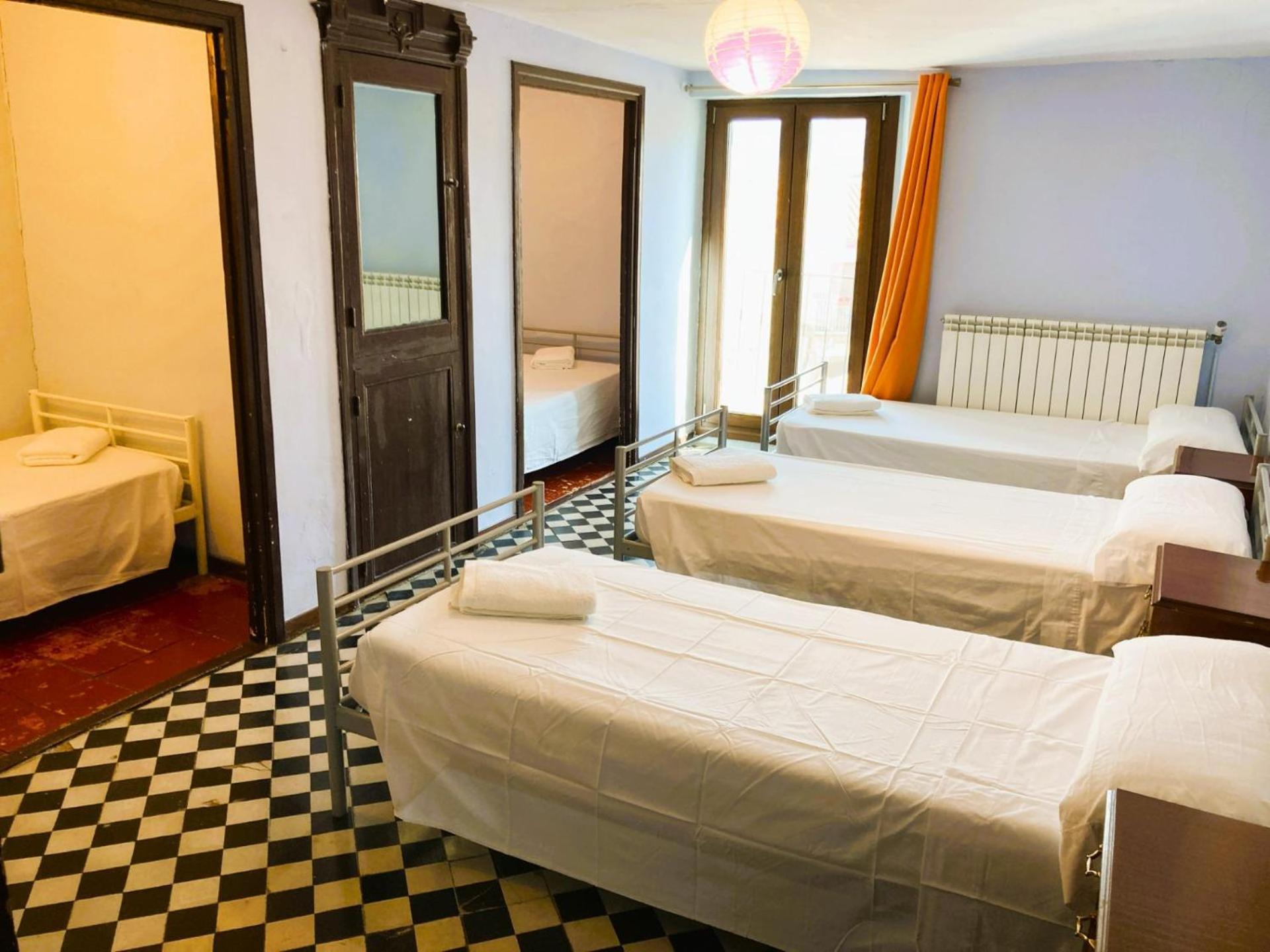 La Casa Magica Hostel Villatuerta Ngoại thất bức ảnh