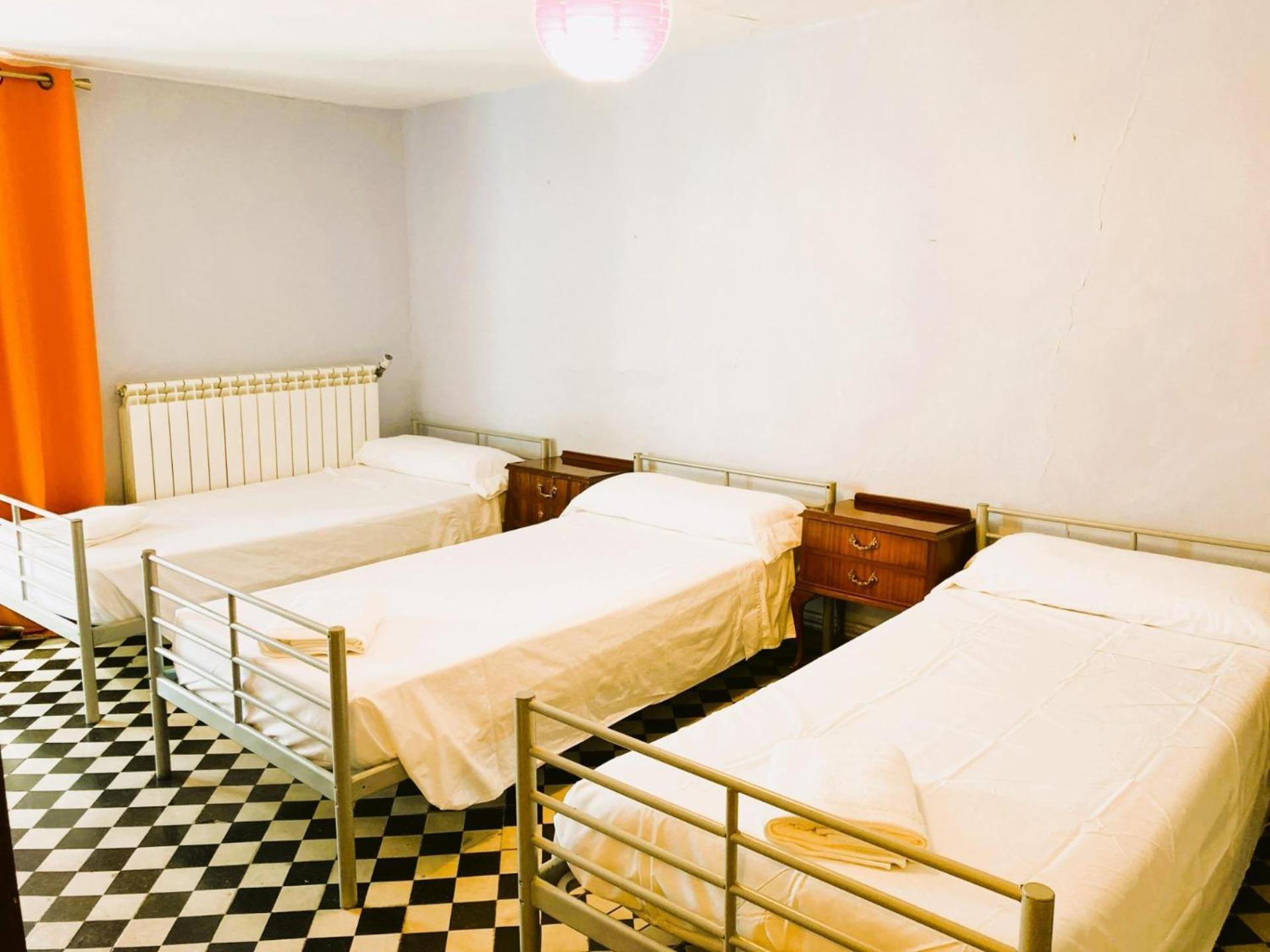 La Casa Magica Hostel Villatuerta Ngoại thất bức ảnh